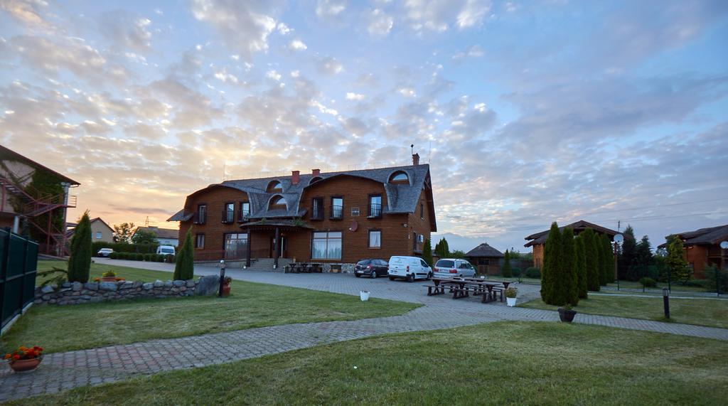 Dworek Tucholski Zblewo Exterior foto